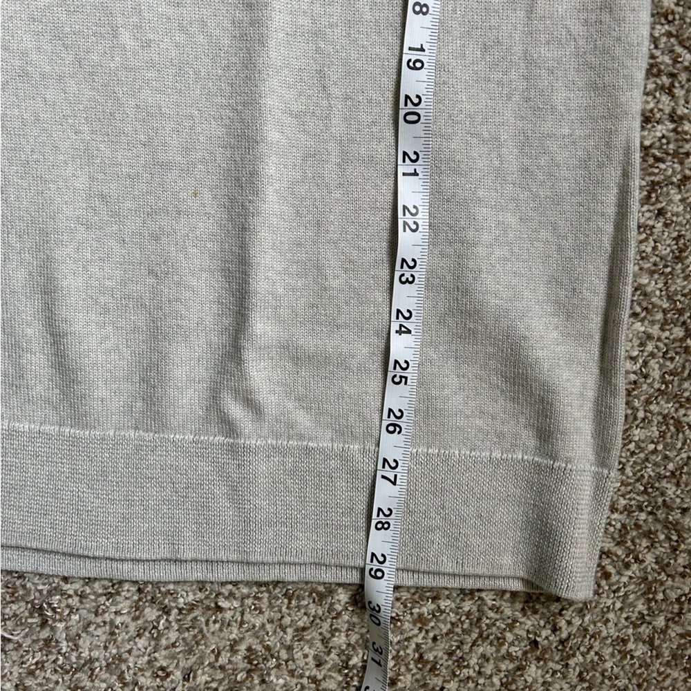 Wilfred Aritizia Devry Grey V-Neck Sweater Oversized Merino Wool Comfy Small - Picture 6 of 7